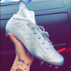 Band new nike Cleats